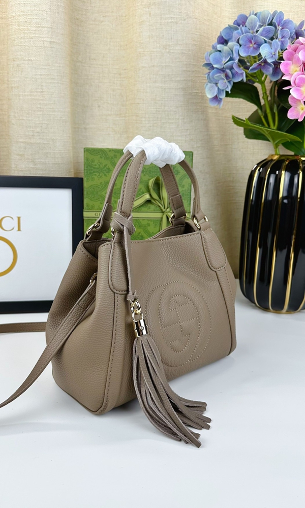 激安グッチバッグコピー正面デザイン